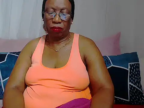 Snapshot of Freakyassnwildx chatting on May 14, 9:28 am Freakyassnwildx online show from May 14, 9:28 am