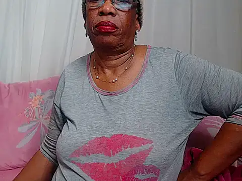 Snapshot of Freakyassnwildx chatting on June 13, 9:35 pm Freakyassnwildx online show from June 13, 9:35 pm