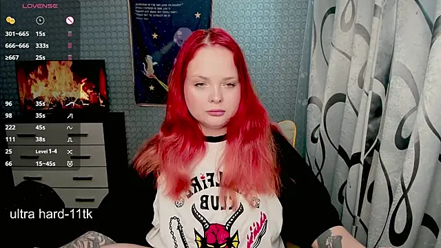 Snapshot of flower_sarah_ chatting on July 15, 12:12 pm flower sarah online show from July 15, 12:12 pm