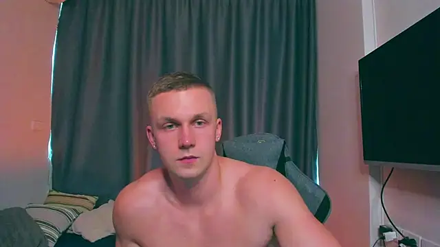 Snapshot of Samuel_Andrew chatting on March 8, 7:16 am Samuel Andrew online show from March 8, 7:16 am