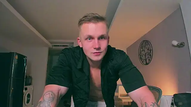 Snapshot of Samuel_Andrew chatting on September 27, 3:23 am Samuel Andrew online show from September 27, 3:23 am