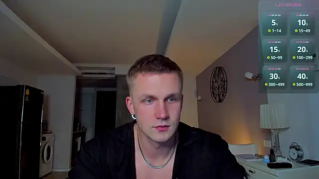 Samuel Andrew online show from May 31, 12:22 pm