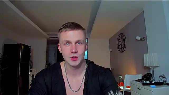 Snapshot of Samuel_Andrew chatting on June 21, 2:17 am Samuel Andrew online show from June 21, 2:17 am