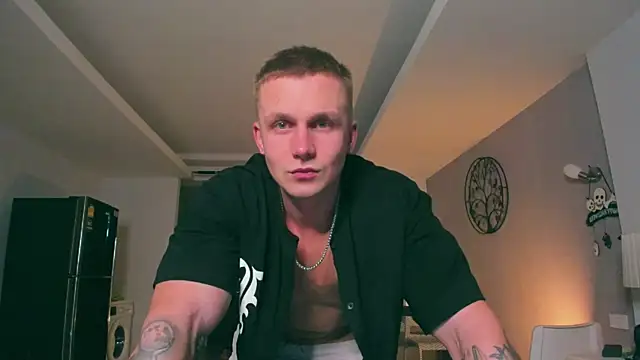 Snapshot of Samuel_Andrew chatting on October 19, 2:14 am Samuel Andrew online show from October 19, 2:14 am
