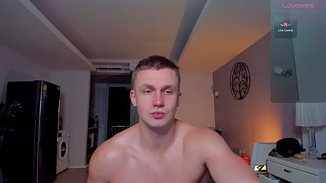 Snapshot of Samuel_Andrew chatting on December 15, 3:45 am Samuel Andrew online show from December 15, 3:45 am