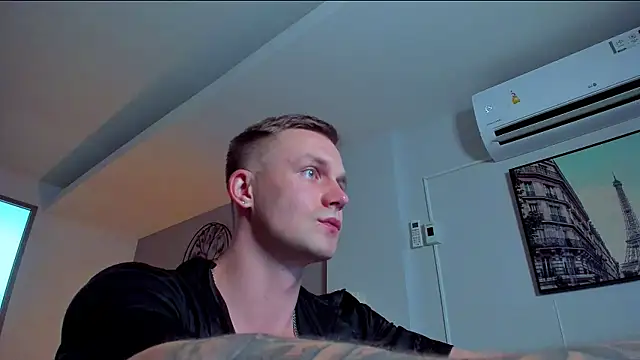 Snapshot of Samuel_Andrew chatting on June 25, 5:12 am Samuel Andrew online show from June 25, 5:12 am