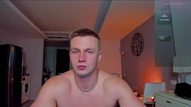 Snapshot of Samuel_Andrew chatting on February 5, 5:14 am Samuel Andrew online show from February 5, 5:14 am