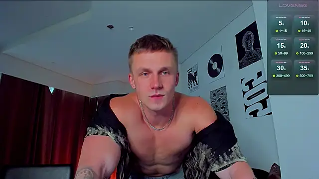 Snapshot of Samuel_Andrew chatting on July 22, 3:19 am Samuel Andrew online show from July 22, 3:19 am