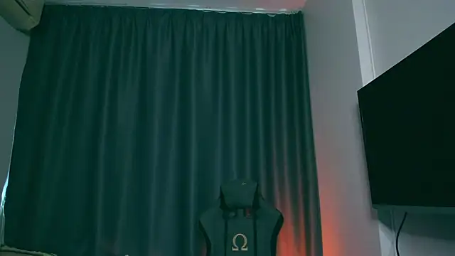 Snapshot of Samuel_Andrew chatting on March 7, 11:18 am Samuel Andrew online show from March 7, 11:18 am