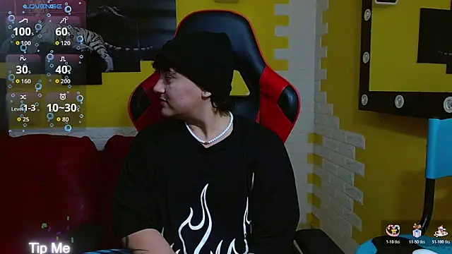 Snapshot of isabeautyx19 chatting on February 1, 3:16 am isabeautyx19 online show from February 1, 3:16 am