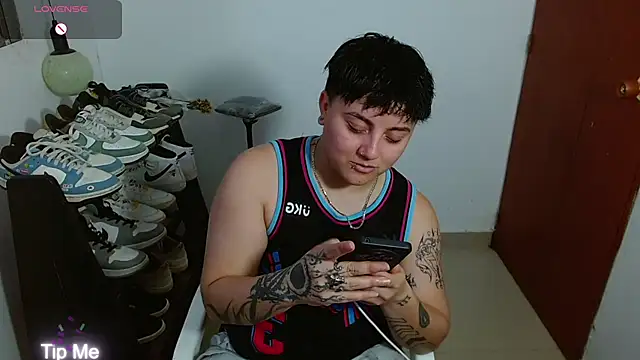 isabeautyx19 online show from November 4, 10:35 pm