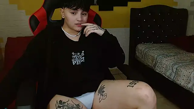 isabeautyx19 online show from December 4, 4:22 am