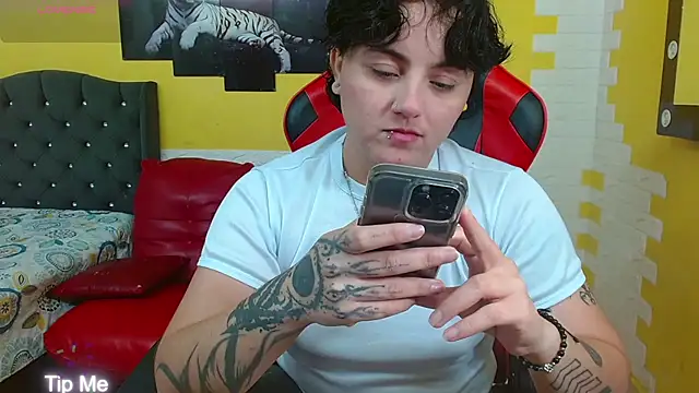 isabeautyx19 online show from March 7, 3:57 am