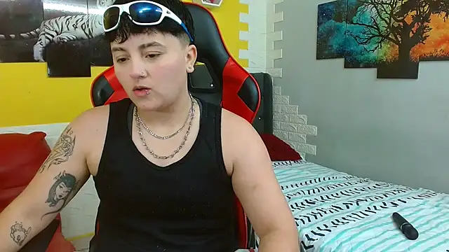 isabeautyx19 online show from October 27, 3:18 am