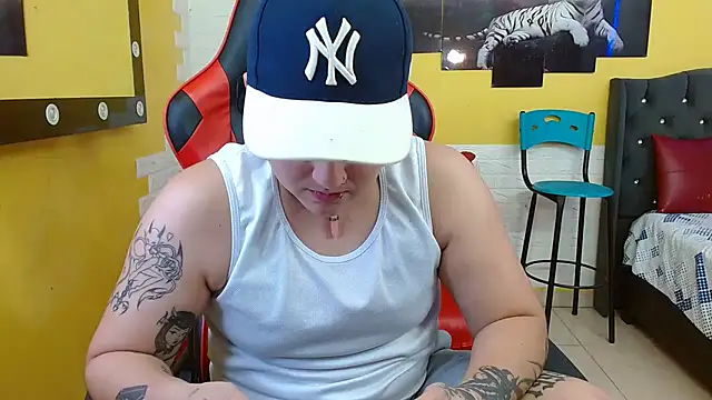 isabeautyx19 online show from September 14, 5:08 am
