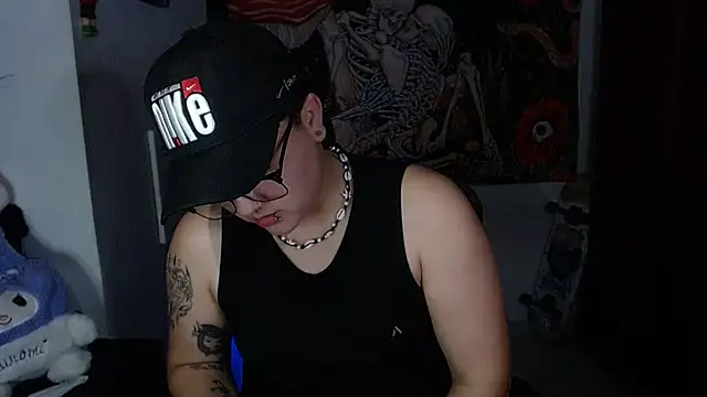 isabeautyx19 online show from May 11, 1:51 am