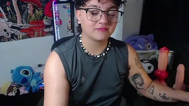 Snapshot of isabeautyx19 chatting on June 22, 3:12 am isabeautyx19 online show from June 22, 3:12 am