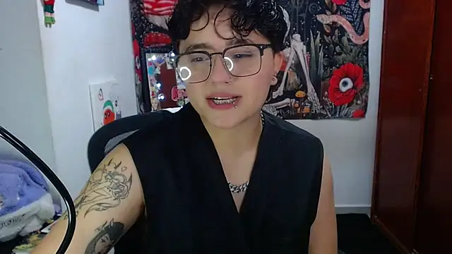 isabeautyx19 online show from May 15, 12:08 am