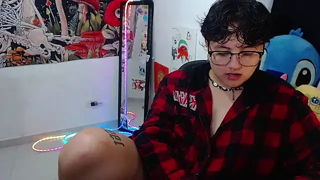 Snapshot of isabeautyx19 chatting on July 5, 1:32 am isabeautyx19 online show from July 5, 1:32 am