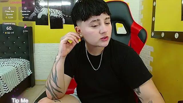 isabeautyx19 online show from October 24, 1:48 am