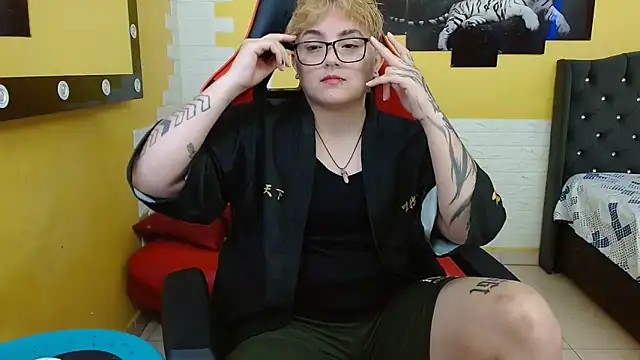 isabeautyx19 online show from September 10, 2:21 am