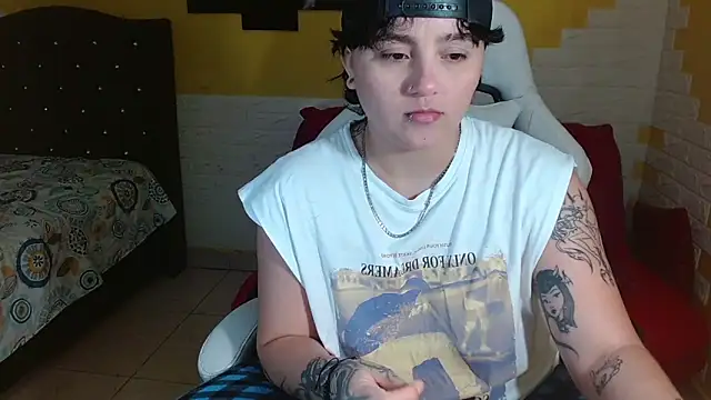 isabeautyx19 online show from March 26, 1:48 am