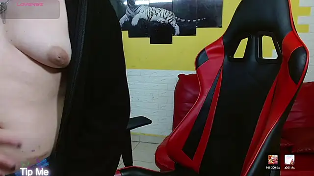 Snapshot of isabeautyx19 chatting on February 28, 2:55 am isabeautyx19 online show from February 28, 2:55 am