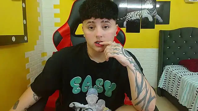 isabeautyx19 online show from October 23, 2:21 am