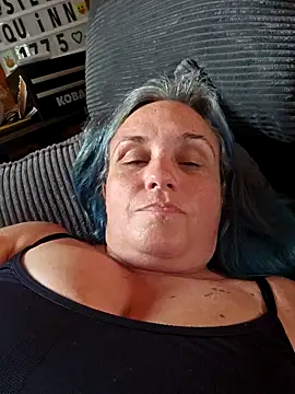 stellaquinn1775 online show from November 19, 9:04 pm