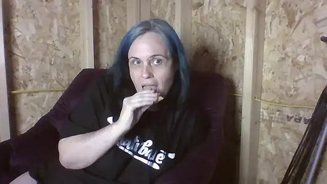 Snapshot of stellaquinn1775 chatting on January 2, 12:34 am stellaquinn1775 online show from January 2, 12:34 am