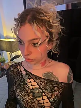 Bonnie vega online show from November 4, 8:45 pm