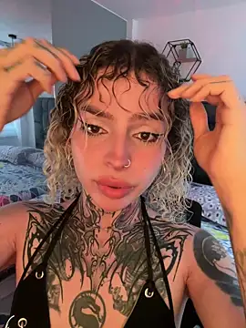 Snapshot of Bonnie_vega chatting on June 12, 9:34 pm Bonnie vega online show from June 12, 9:34 pm