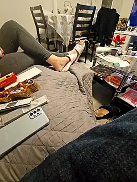 Snapshot of mia69x chatting on January 8, 8:37 pm mia69x online show from January 8, 8:37 pm