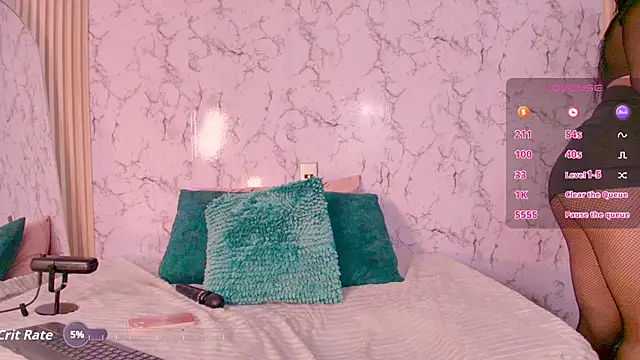 Juliana rodriguez  online show from October 29, 3:33 pm