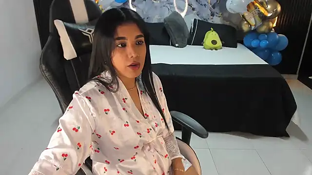 Ivy 16 online show from September 27, 2:01 pm