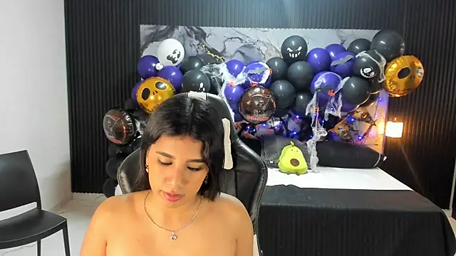 Ivy 16 online show from October 22, 12:04 pm