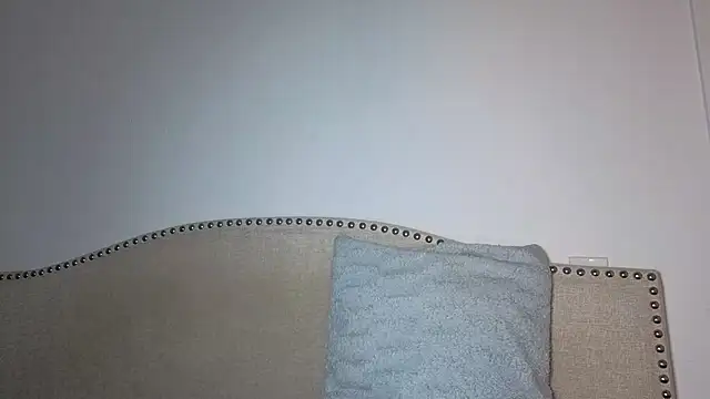 xoxcatt online show from January 13, 5:00 am