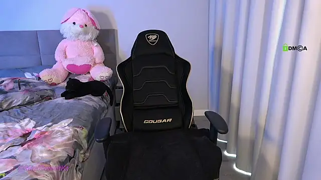 Snapshot of MiniSweetKt chatting on October 26, 5:08 am MiniSweetKt online show from October 26, 5:08 am