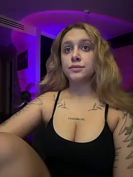 ellielawson online show from October 21, 11:42 am