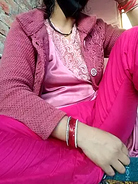 Snapshot of Mamta_Chaterjee chatting on December 17, 1:54 am Mamta Chaterjee online show from December 17, 1:54 am