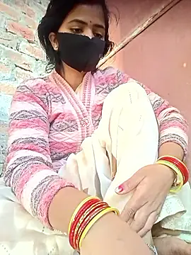 Snapshot of Mamta_Chaterjee chatting on November 11, 1:44 am Mamta Chaterjee online show from November 11, 1:44 am