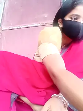 Snapshot of Mamta_Chaterjee chatting on February 13, 1:49 am Mamta Chaterjee online show from February 13, 1:49 am