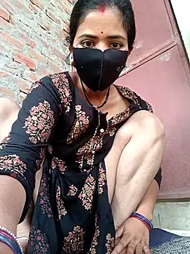 Snapshot of Mamta_Chaterjee chatting on December 21, 3:08 am Mamta Chaterjee online show from December 21, 3:08 am