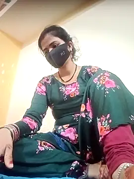 Snapshot of Mamta_Chaterjee chatting on October 15, 2:21 am Mamta Chaterjee online show from October 15, 2:21 am