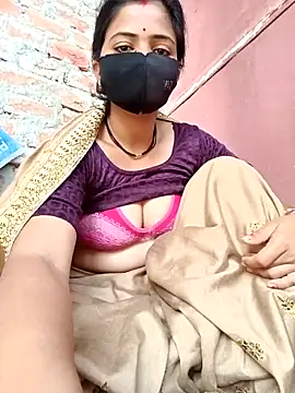 Snapshot of Mamta_Chaterjee chatting on November 27, 2:45 am Mamta Chaterjee online show from November 27, 2:45 am