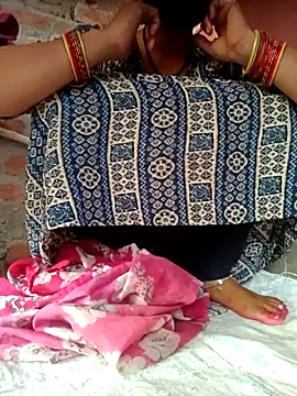 Snapshot of Mamta_Chaterjee chatting on November 6, 1:42 am Mamta Chaterjee online show from November 6, 1:42 am