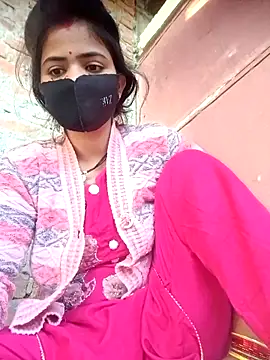 Snapshot of Mamta_Chaterjee chatting on November 9, 1:53 am Mamta Chaterjee online show from November 9, 1:53 am