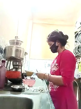 Snapshot of Mamta_Chaterjee chatting on February 18, 1:58 am Mamta Chaterjee online show from February 18, 1:58 am