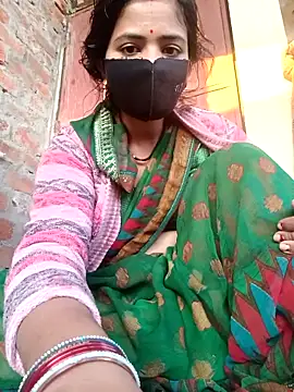 Snapshot of Mamta_Chaterjee chatting on December 19, 1:42 am Mamta Chaterjee online show from December 19, 1:42 am