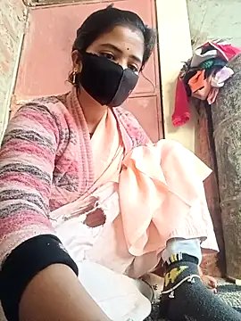 Snapshot of Mamta_Chaterjee chatting on January 8, 1:55 am Mamta Chaterjee online show from January 8, 1:55 am